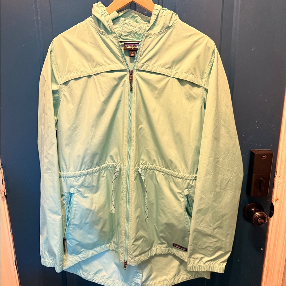 Patagonia Women's Light Blue Windbreaker